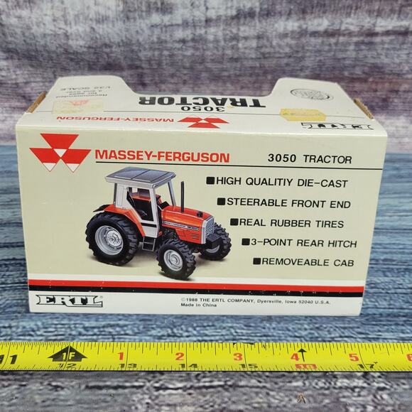 Vintage 1988 Ertl 1/32 scale Massey Ferguson 3050 die-cast tractor red and gray - Picture 5 of 7